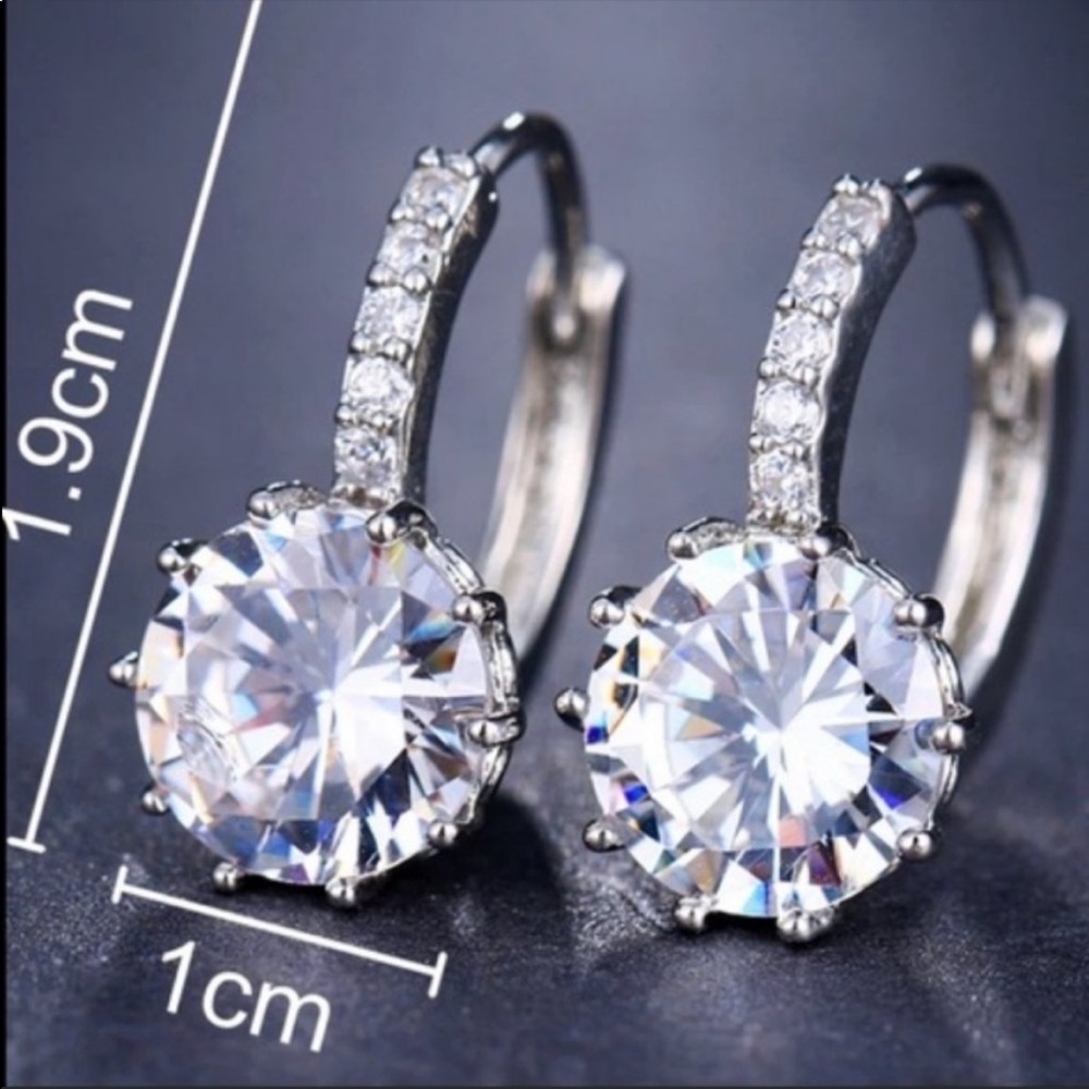 NEW SOLITAIRE 925 STERLING SILVER DIAMOND HOOP EARRINGS - Picture 4 of 4